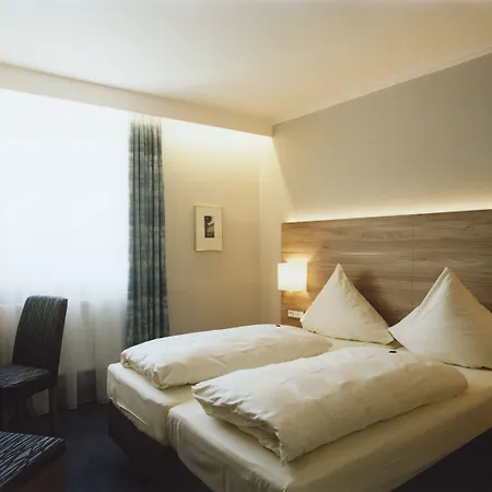 Hotel Jedermann 3*