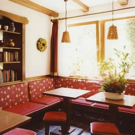 Jedermann 3* Munich