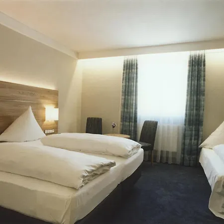Jedermann 3* Munich