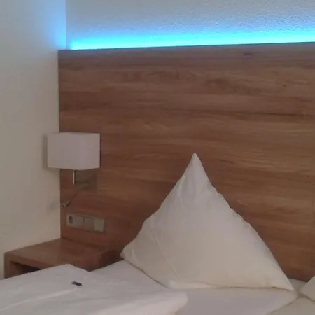 Jedermann 3*