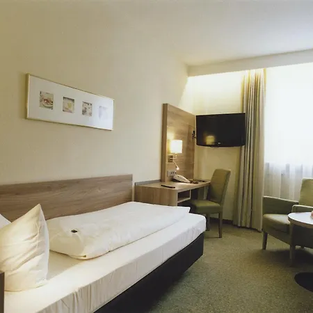 Jedermann 3* Munich