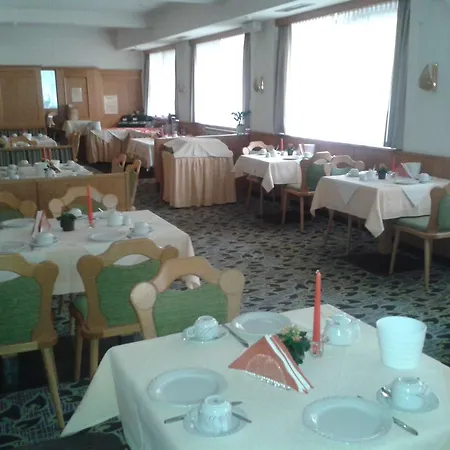 Jedermann Otel