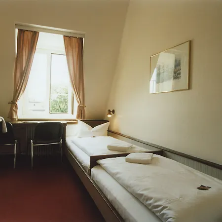 Otel Jedermann 3*