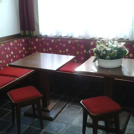 Otel Jedermann 3*