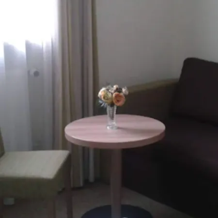 Jedermann Otel Münih