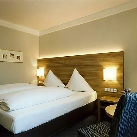 Jedermann Hotel 3*