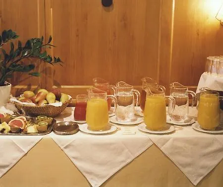 Otel Jedermann Münih