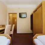 يدرمان 3*